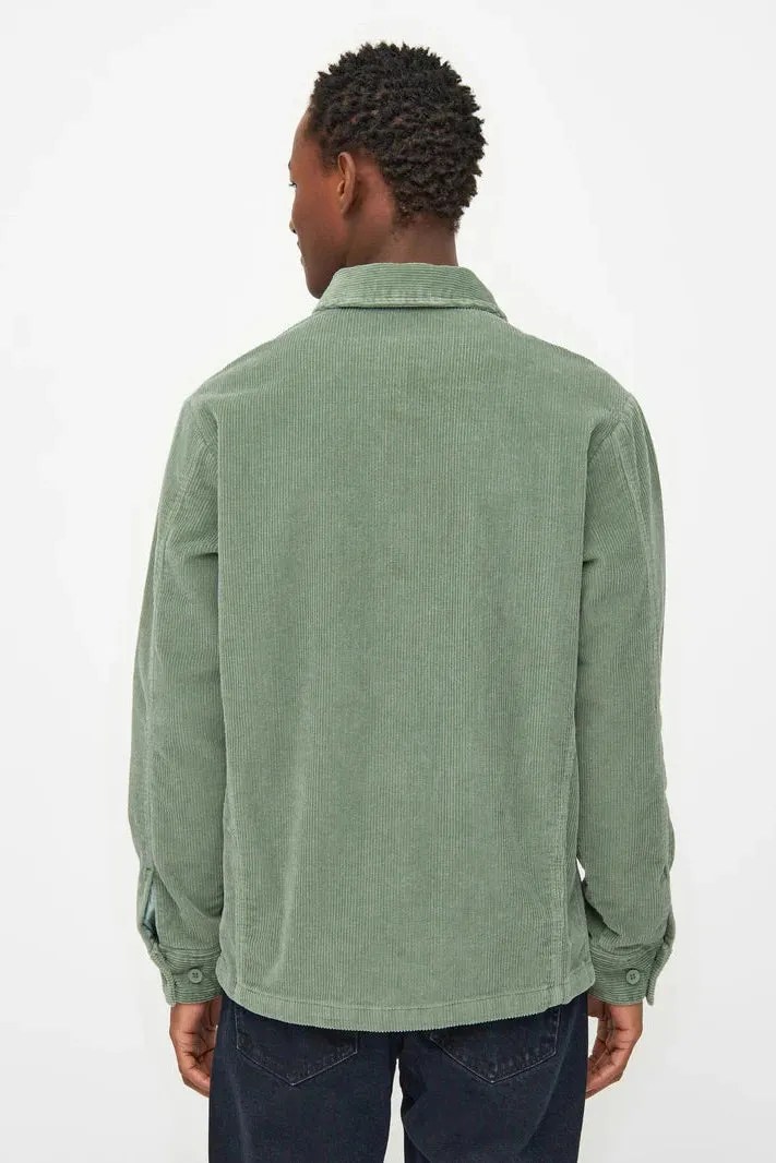 Knowledge Cotton Stretched 8-Wales Corduroy Overshirt in Lily Pad - GOTS/Vegan