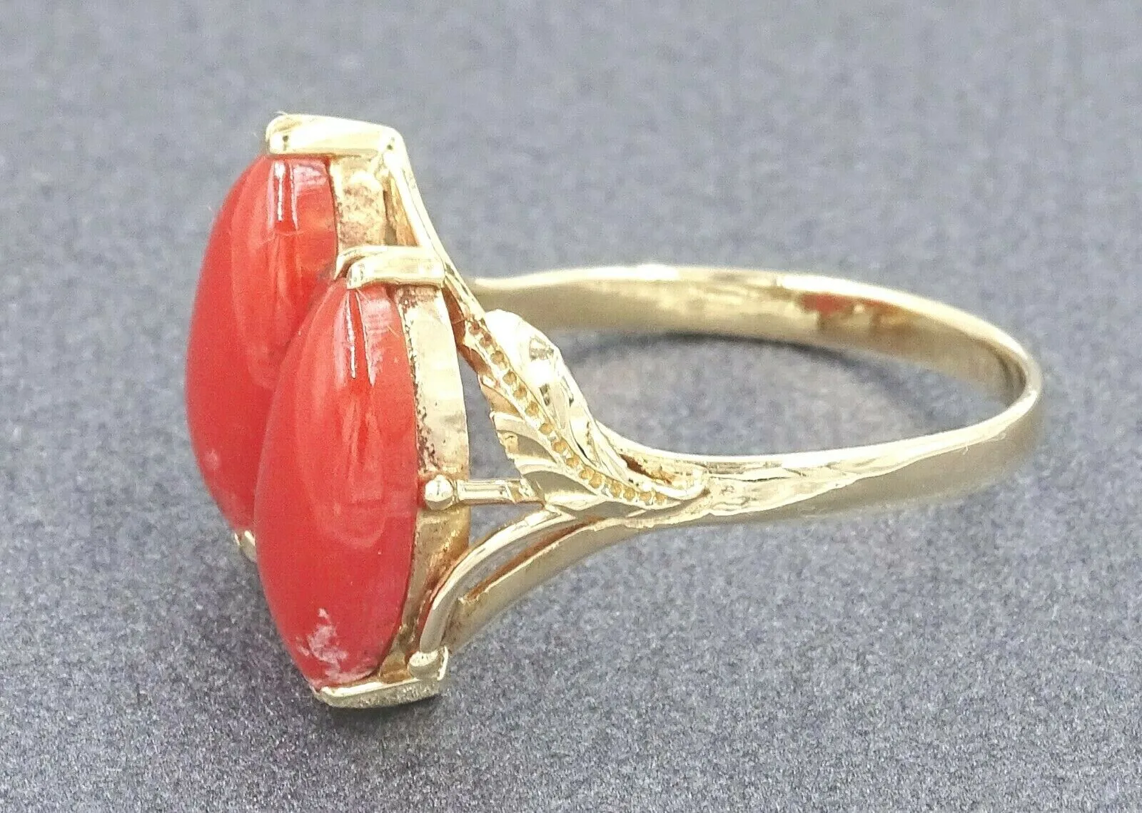 Red Coral 14ct Yellow Gold Ring with Patterned Shoulders